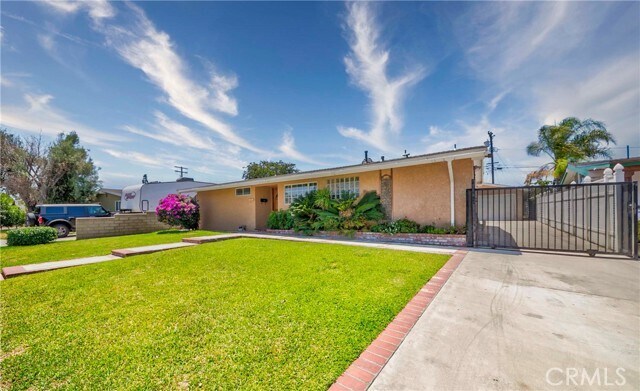 Building Photo - 14621 Dalmatian Ave