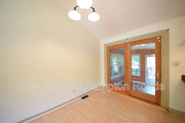 Building Photo - 8356 Cape View Ct