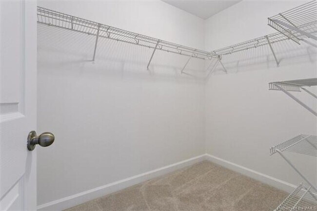 Building Photo - New Town 3 Bedroom, 3.5 Bath Townhome