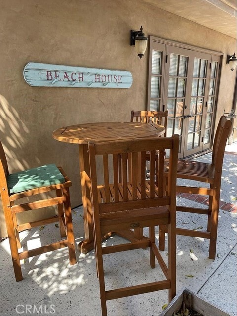 Building Photo - 504 Avocado Ave