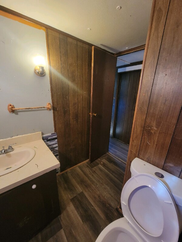 Building Photo - 11 Moore St