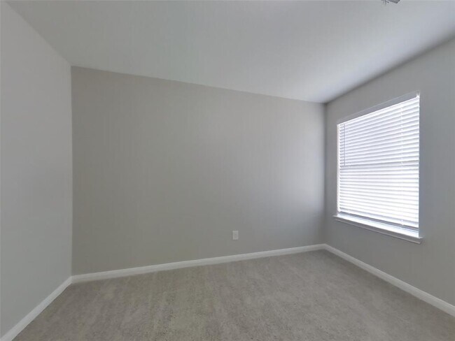 Building Photo - 4123 Pedernales River Ln