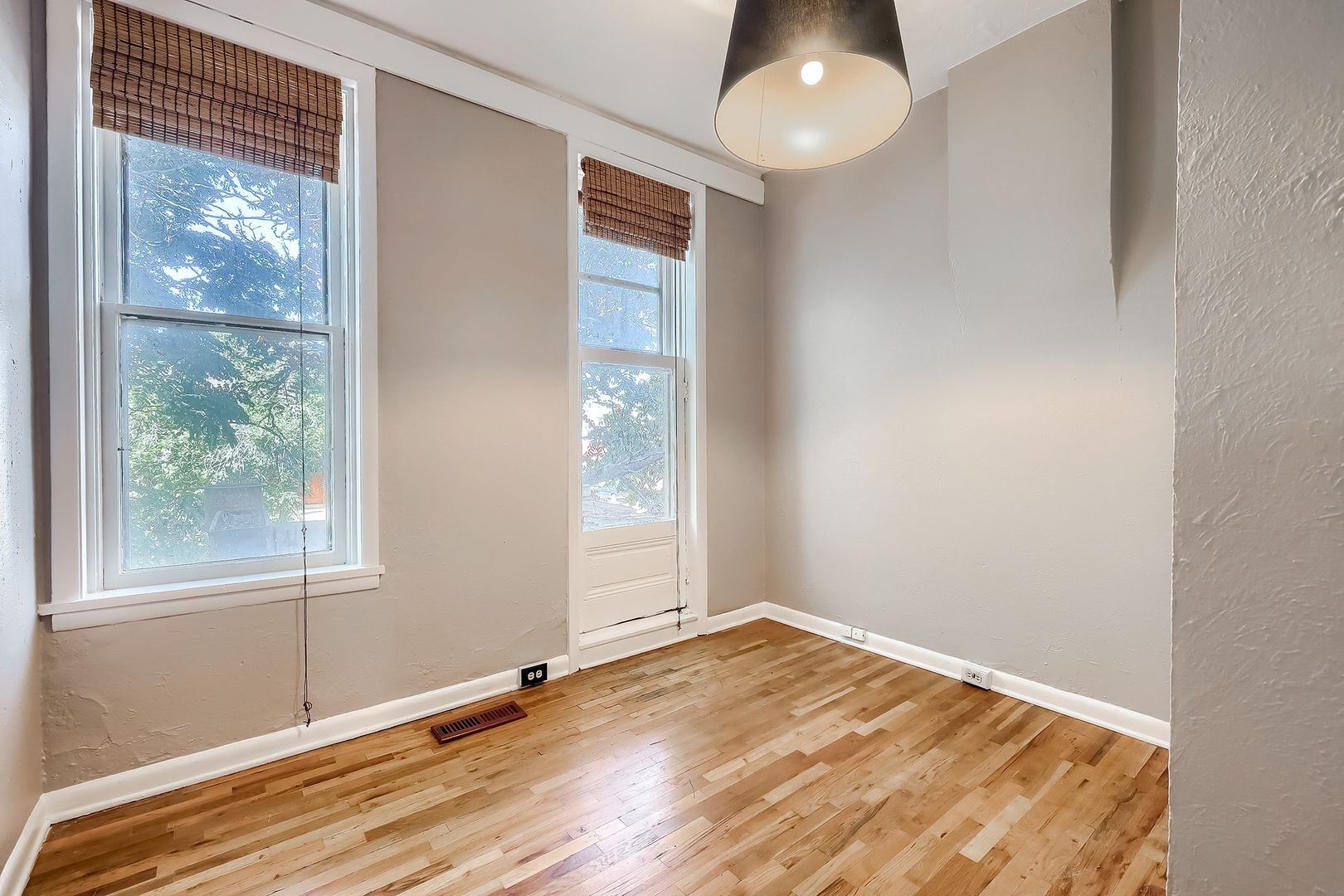 Building Photo - 2136 W 28th Ave