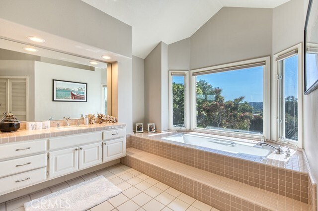 Building Photo - 16 Oakmont