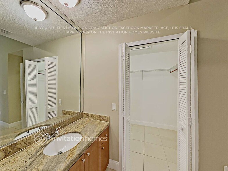 Building Photo - 4233 SW 153rd Ct