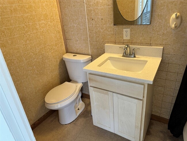 Building Photo - 7920 Findlay St