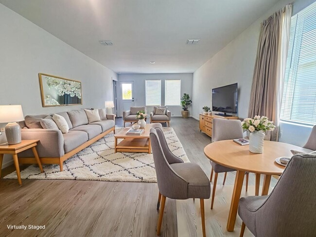 Building Photo - 10618 Nye Pass