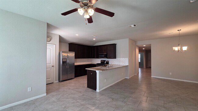 Building Photo - 8023 Ecru Ln