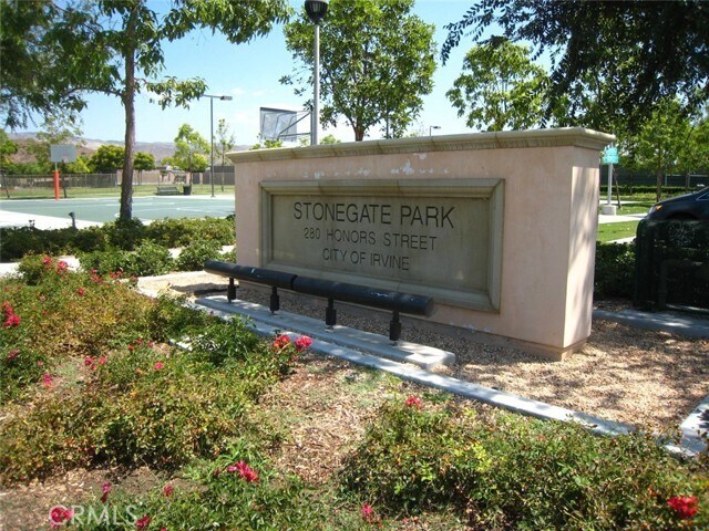 Building Photo - 235 Kempton