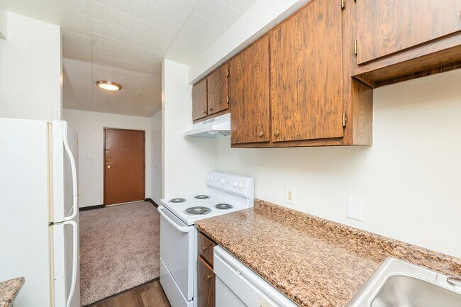 Interior Photo - Landmark Apartments