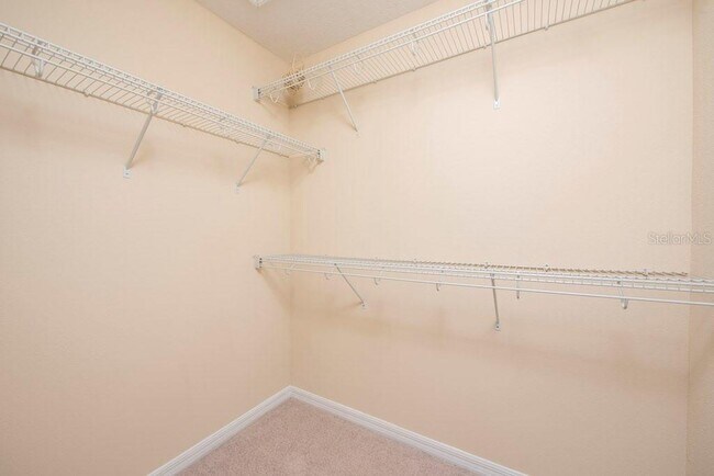 Building Photo - 9460 Tawnyberry St