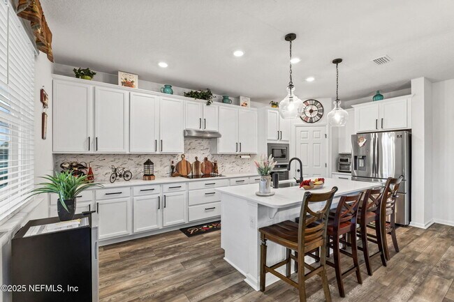 Building Photo - 12897 Logans Walk Ln