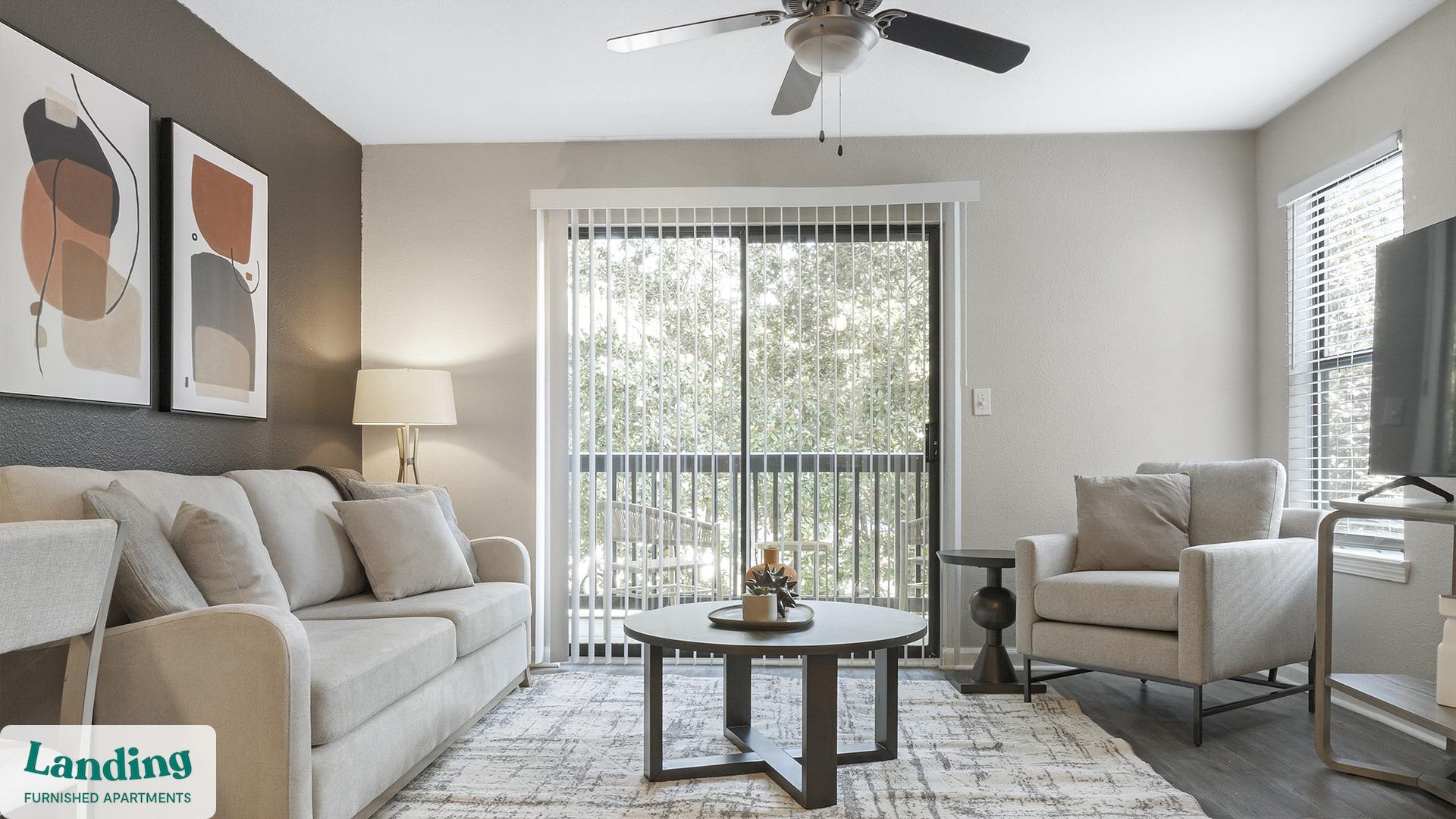 Building Photo - 1000 S Broadway