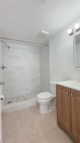 Building Photo - 2575 SW 27th Ave
