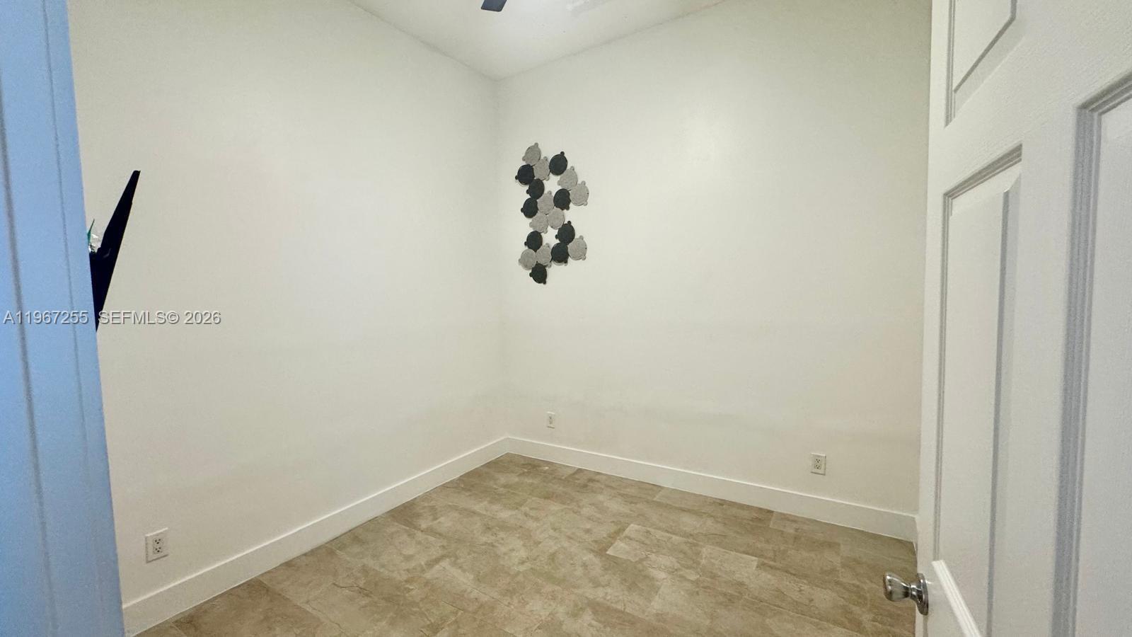 Building Photo - 3029 NE 188th St