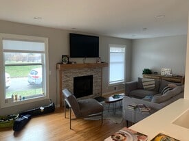 Building Photo - 3100 W 55th St