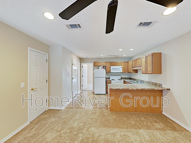 Building Photo - 8435 Chisholm Rd