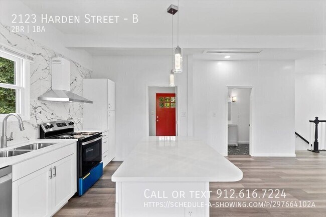 Building Photo - 2123 Harden St