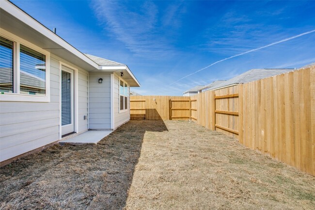 Building Photo - 178 Living Reef Dr