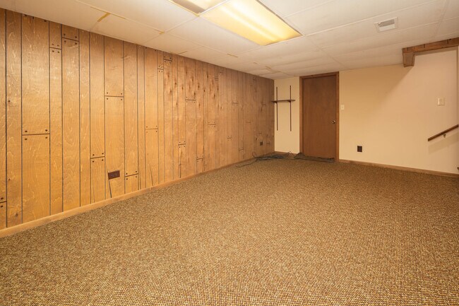 Building Photo - 3385 37th Ave