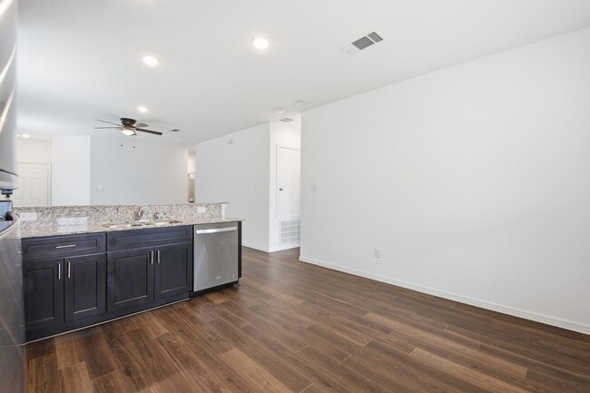 Building Photo - 24721 Cherry Log Ln