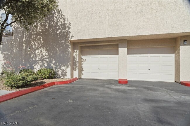 Building Photo - 7143 S Durango Dr