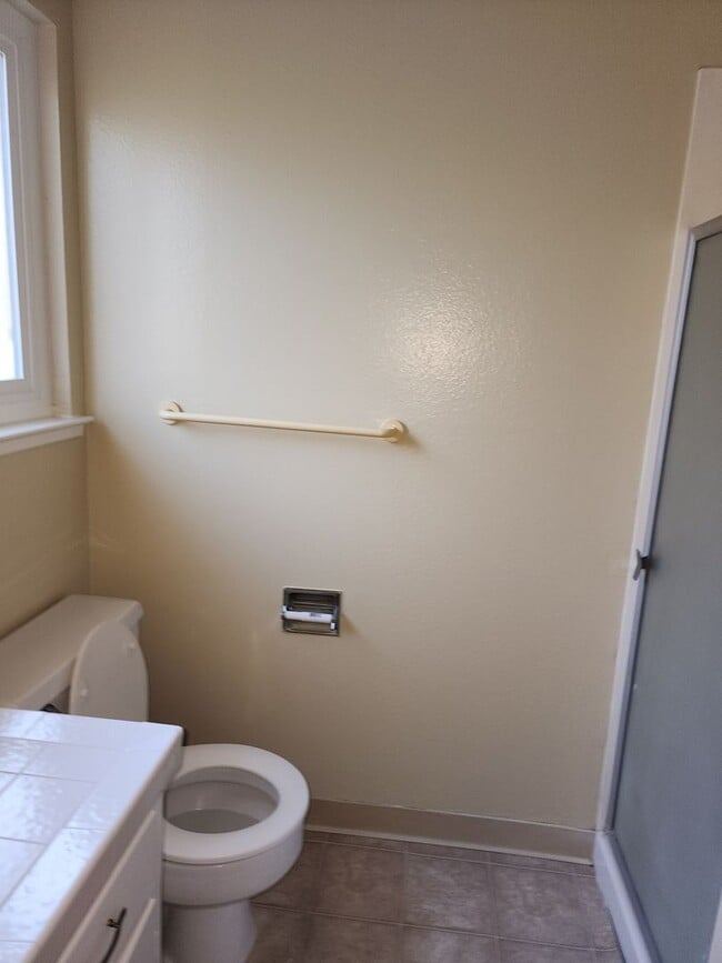 Building Photo - K1329-1331RA