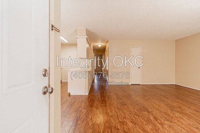 Building Photo - 618 Welston Cir