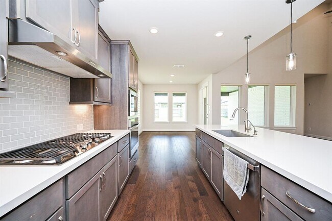 Building Photo - 21827 Erskine Peaks Pl