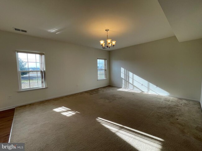 Building Photo - 103 Alexandreas Ct