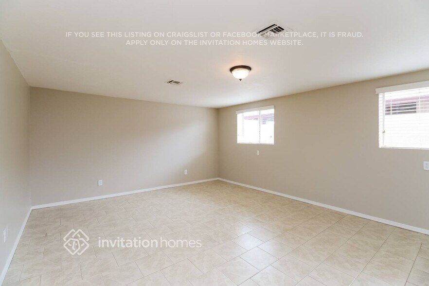 Building Photo - 525 W 6th Dr