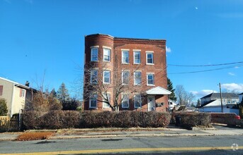 Building Photo - 21 Dale St