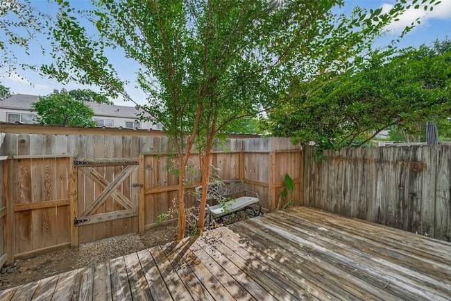 Building Photo - 14535 Misty Meadow Ln