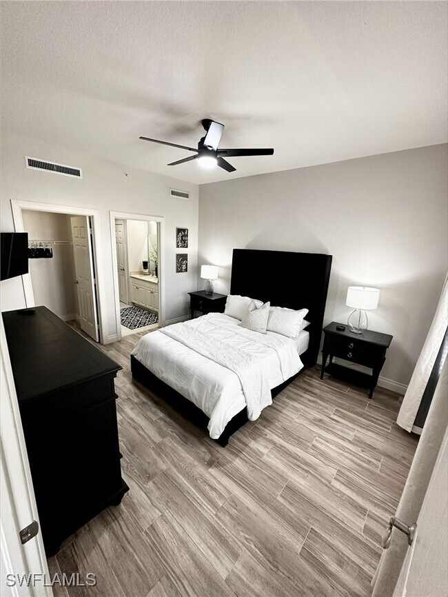 Building Photo - 5076 Annunciation Cir