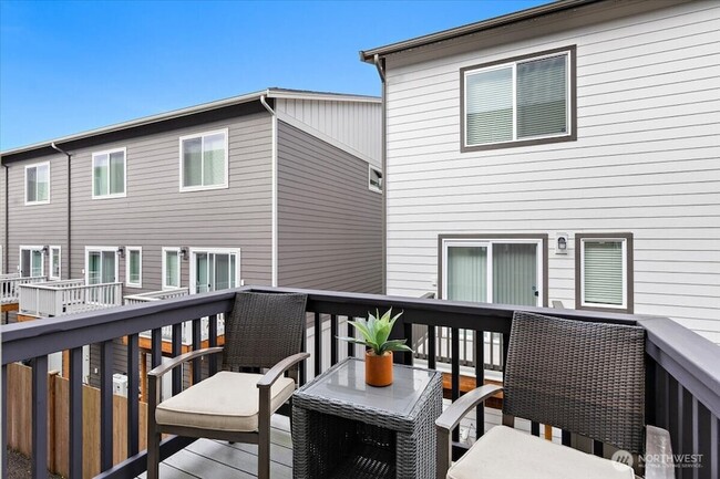 Building Photo - 9612 19th Ave SE