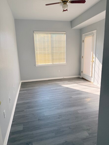 Building Photo - 15700 E Jamison Dr