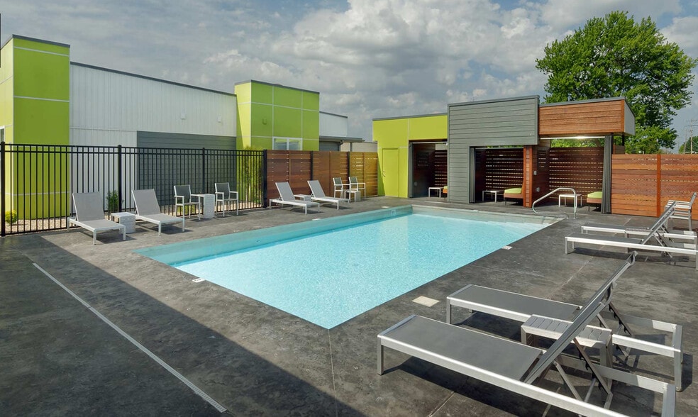 Building Photo - The Edge Luxury Apartments