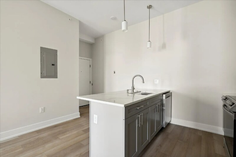 Building Photo - 2105 Germantown Ave
