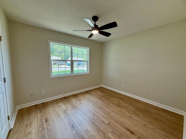 Building Photo - 3 Bedroom/2 Bathroom Home in Paragould AR ...