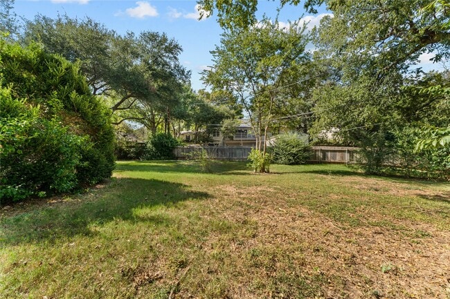 Building Photo - 2807 N 42nd St