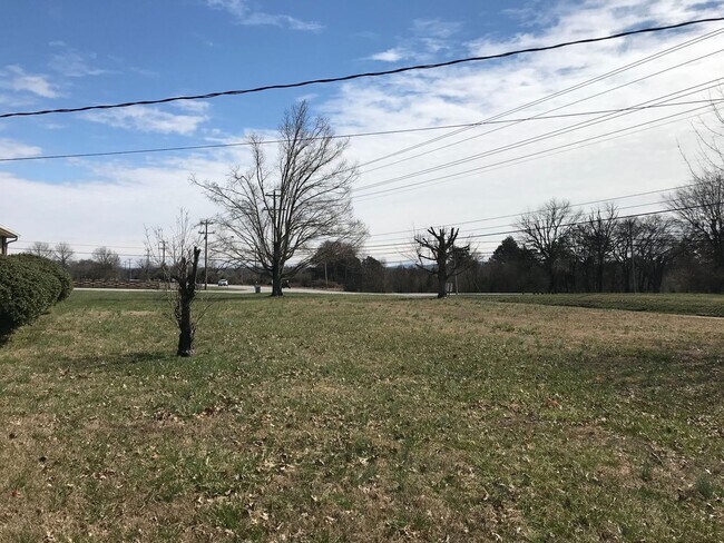 Building Photo - 2525 Leeville Pike