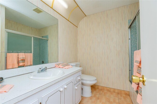 Building Photo - 1055 NW 83rd Ave