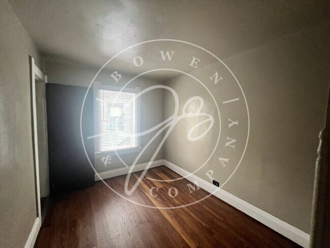 Building Photo - "Charming 3-Bedroom Home on Caroline Avenu...