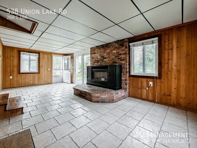 Building Photo - 538 Union Lake Rd