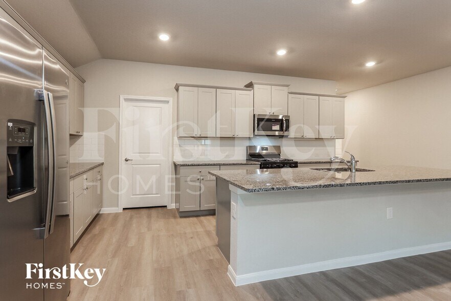 Building Photo - 4527 Meadowland Pl