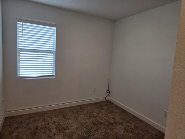 Building Photo - 899 Asterfield Ln