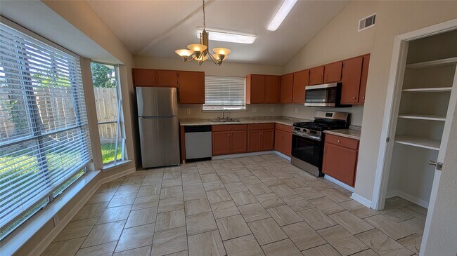 Building Photo - 10710 Ambergate Dr