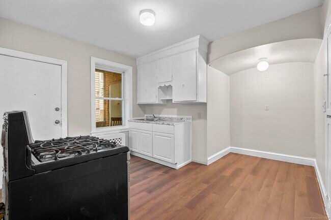Building Photo - 9 Rockville St