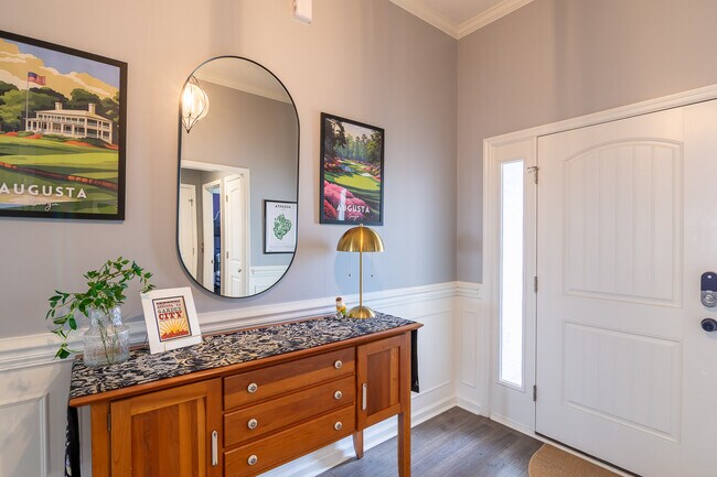 Building Photo - 4830 Fairmont Dr