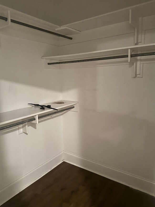 Building Photo - 3909A Nantucket Rd